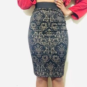 Gold Patterned Pencil Skirt